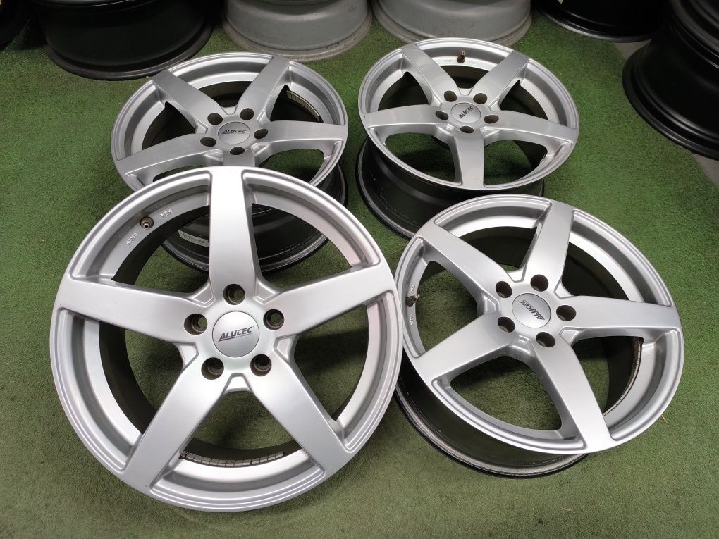 17" 5x112 et37 Audi a3 a4 a6 Vw Passat b8 b7 Golf Touran Seat Skoda