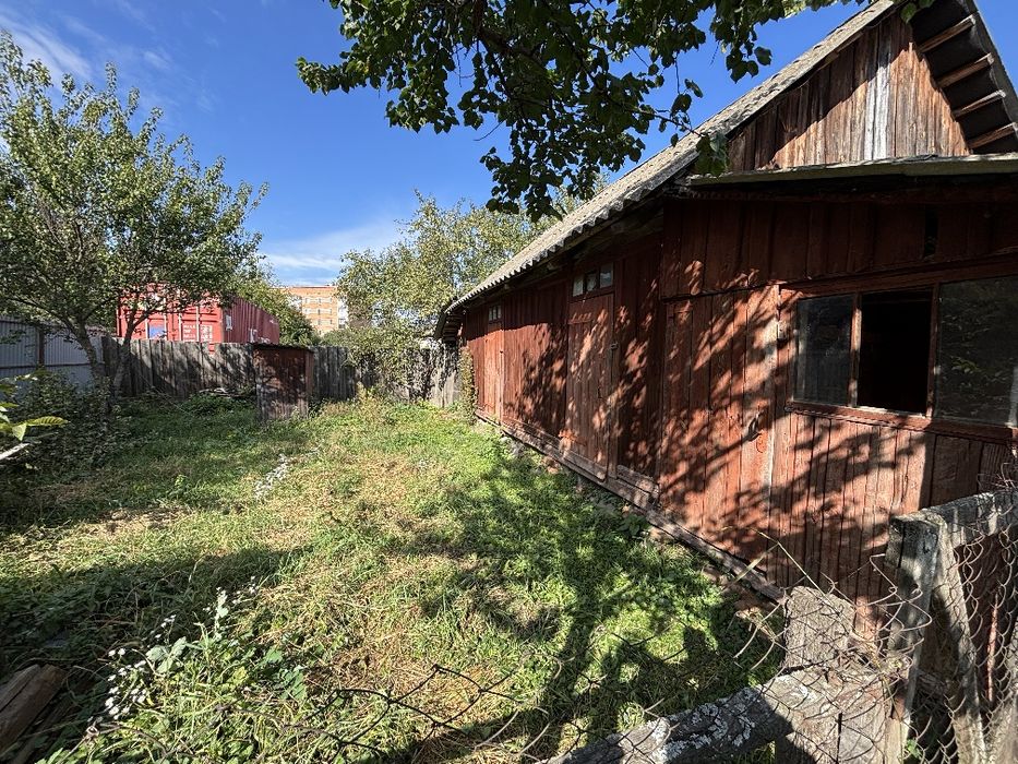 Продам будинок в центрі міста