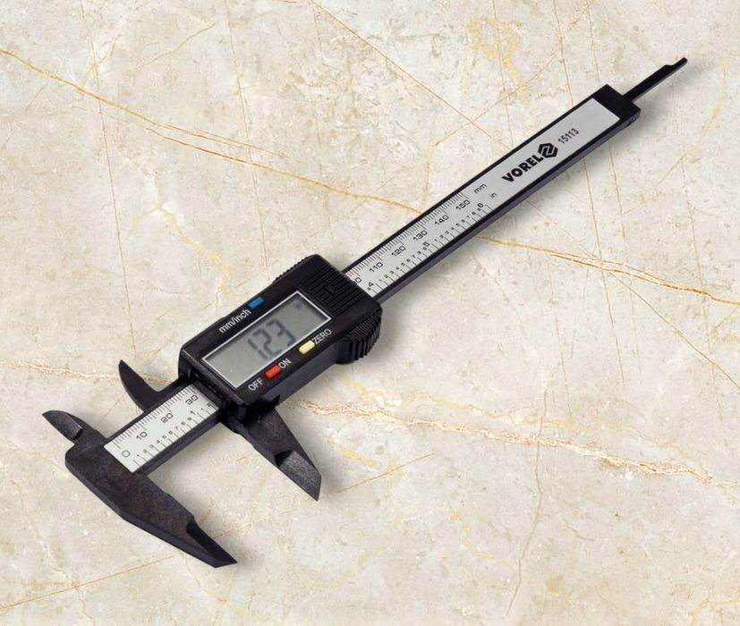 Suwmiarka Elektroniczna LCD 150mm 15cm z Włókna Węglowego VOREL