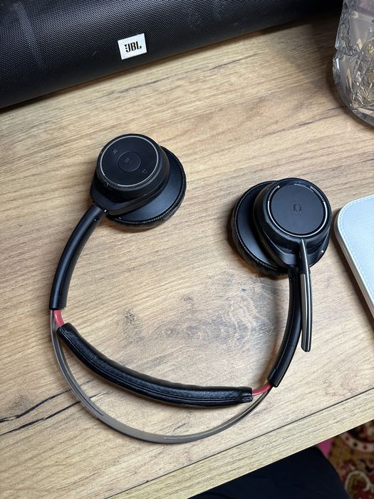Plantronics voyager focus uc b825-m