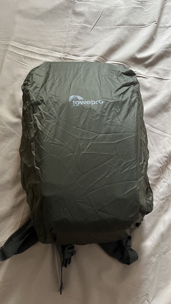 Mochila Lowepro Flipside Trek 250 AW