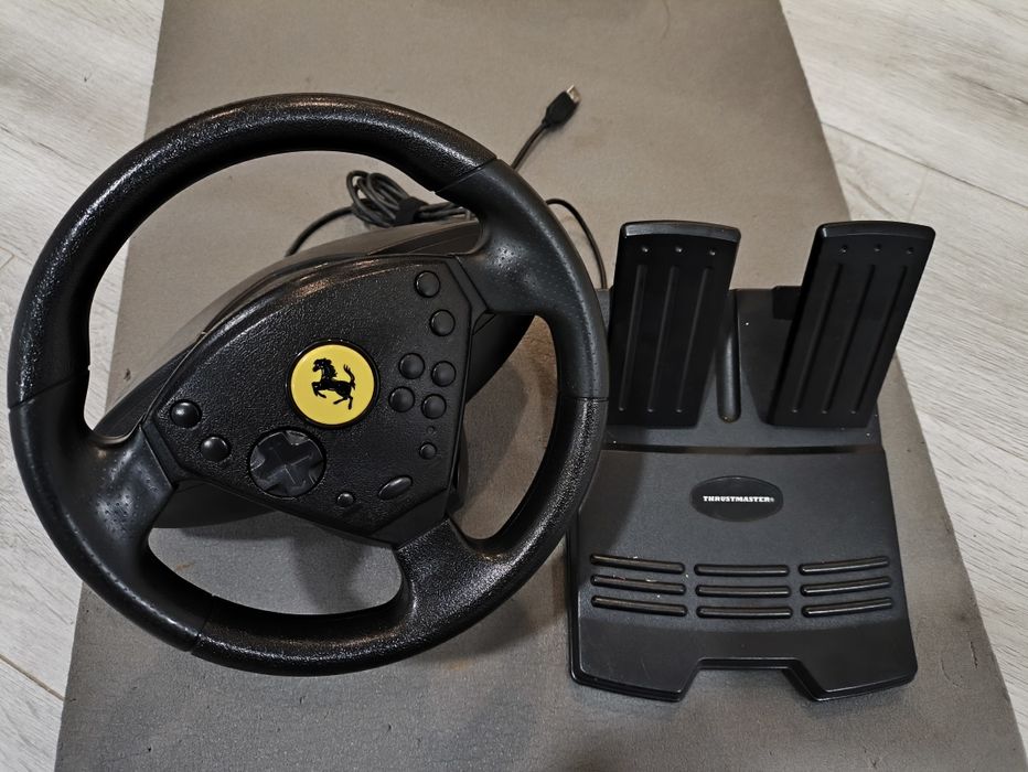 Volante Thrustmaster 360 Spider