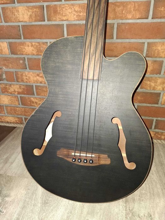 Gitara basowa Aria bezprogowa fretless bas na gwarancji