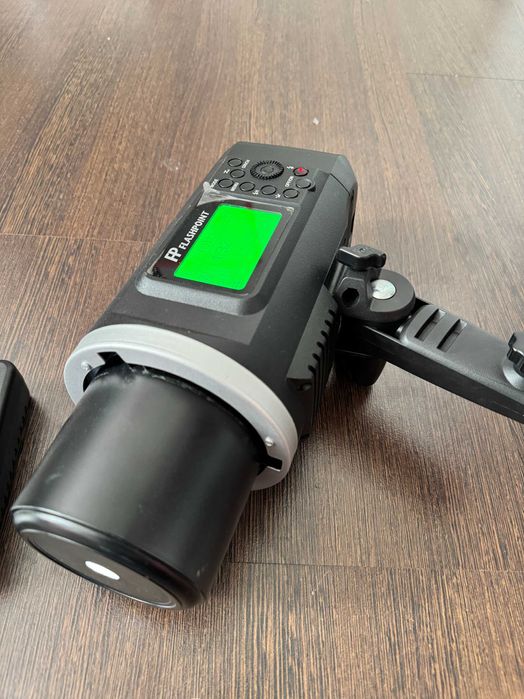 перезаряжаемый портативный Вспышка Flashpoint XPLOR 600 R2