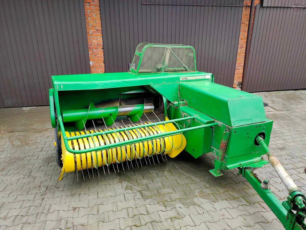 Prasa John deere 342