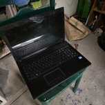 Laptop Lenovo Stan nieznany / uszkodzony
