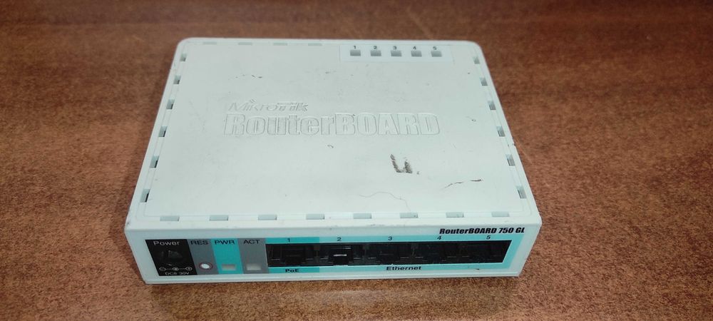 Роутер Mikrotik RouterBoard 750GL