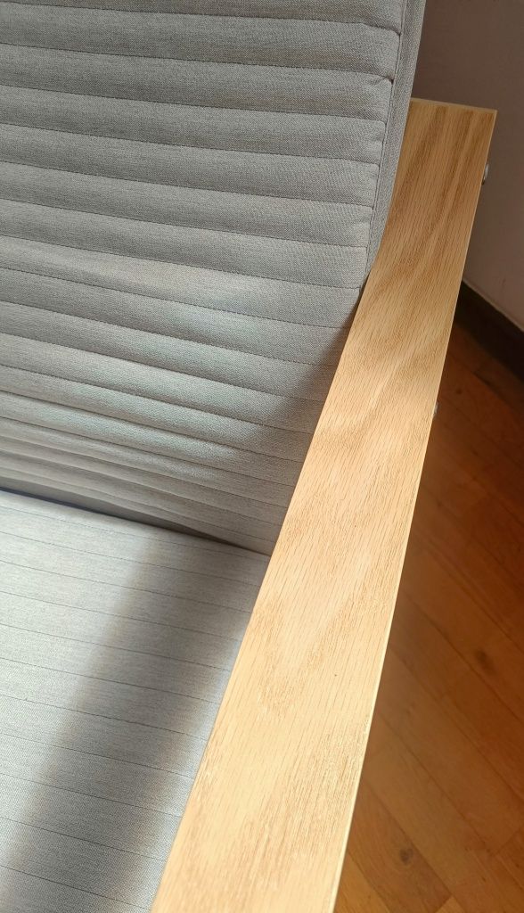 POÄNG Cadeira de baloiço IKEA - NOVA. Nunca usada.
Cadeira de baloiço