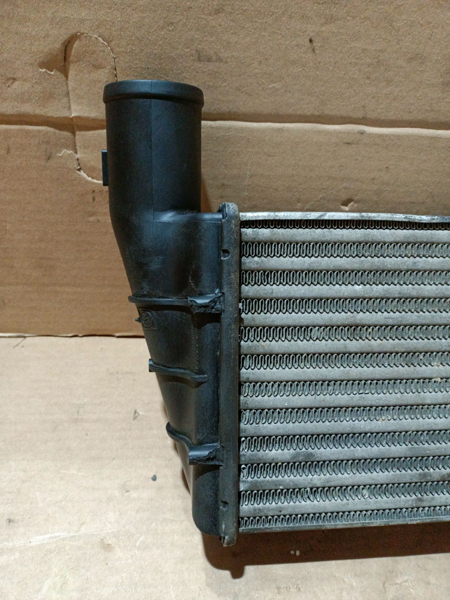 Intercooler powietrza 1.9 TDI VW Passat B5 Audi A4 B5