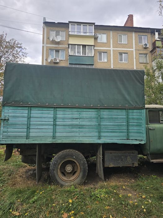 Зил 130 на полном ходу