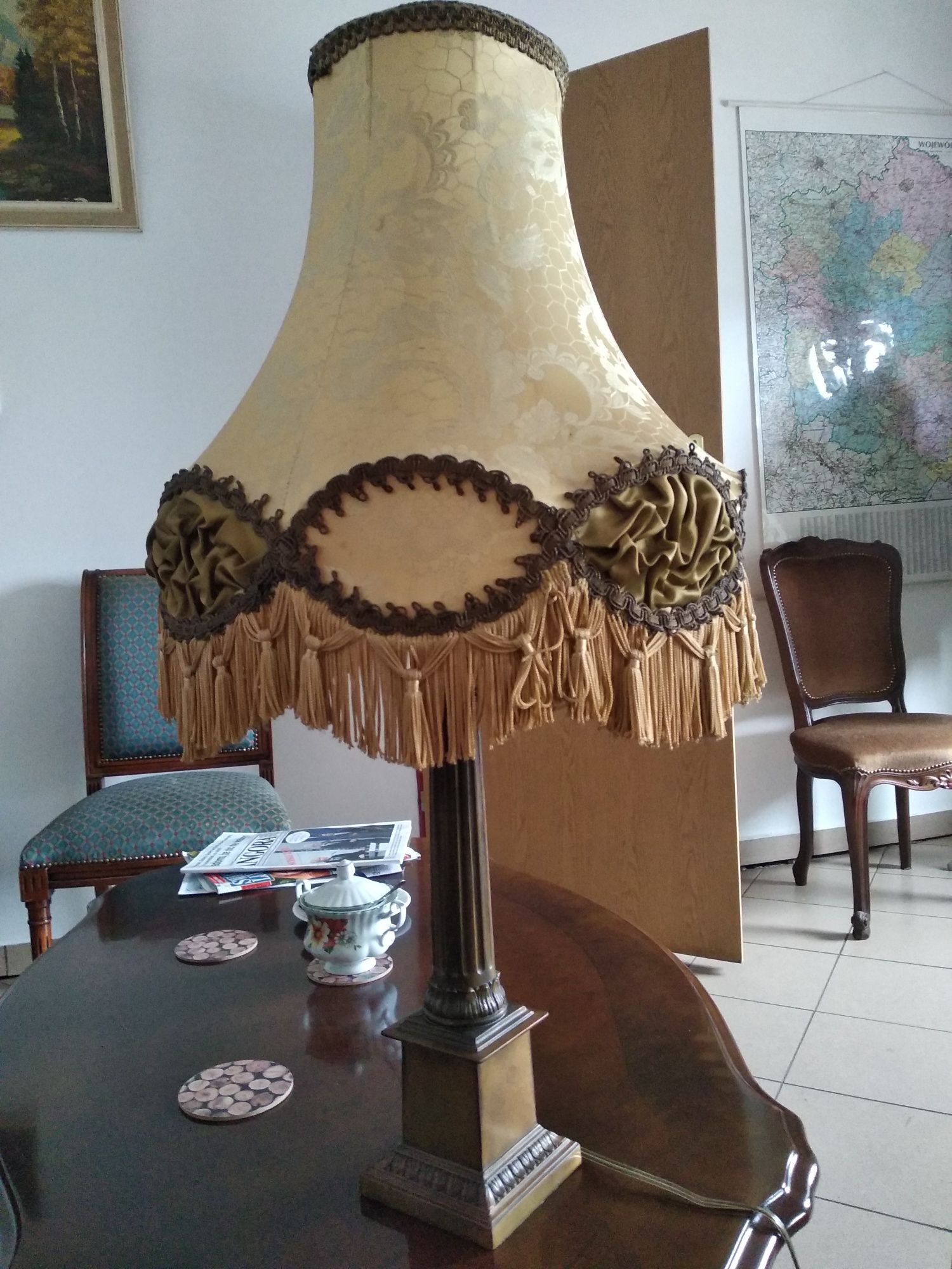 Lampa stołowa z abażurem meble holenderskie