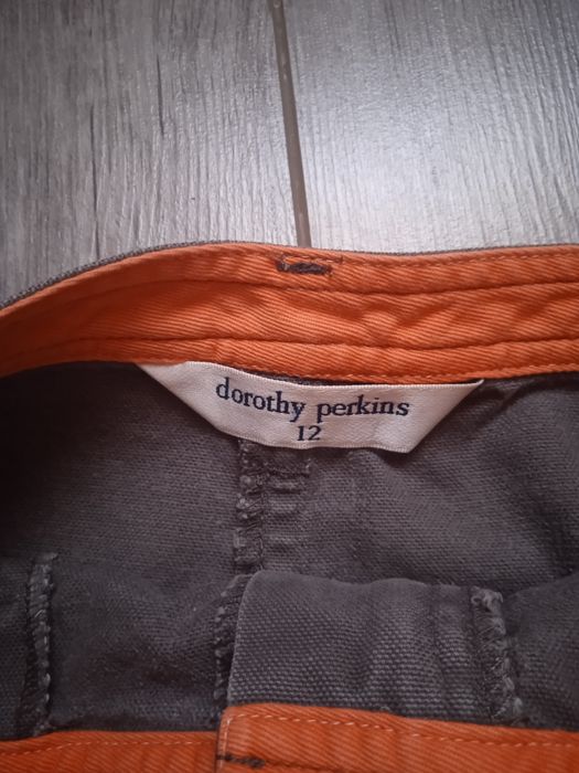 Спідниця в гарному стані