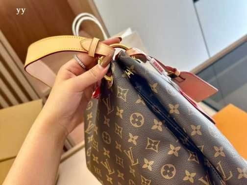 Torebka damska elegancka Louis Vuitton 511-14