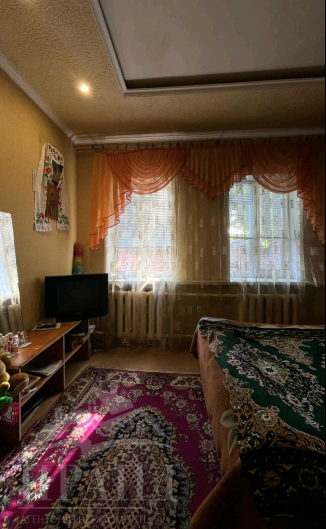Продам будинок з приємною атмосферою  на вул.Сергія Табали