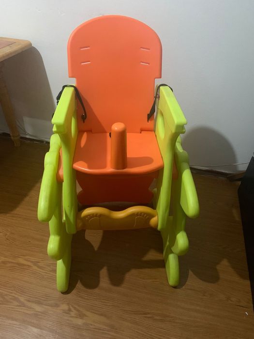 Cadeira alimentaçao/mesa atividades
