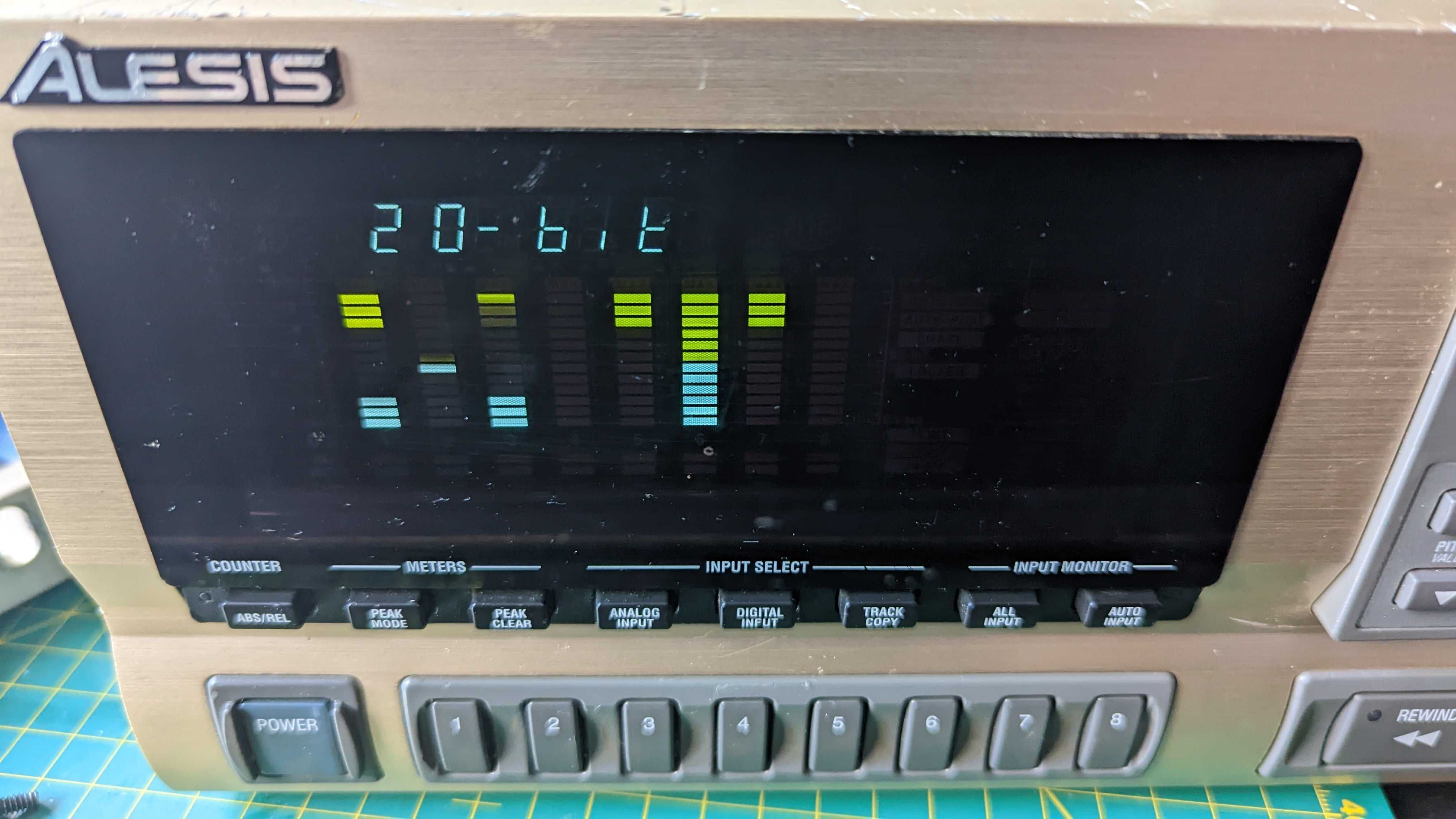 Alesis Adat 8 Track Professional Digital Audio Recorder z pilotem