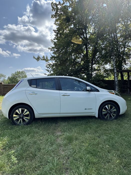 Nissan Leaf SL  2016