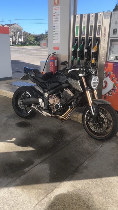 Honda Cb650r neo Sport café