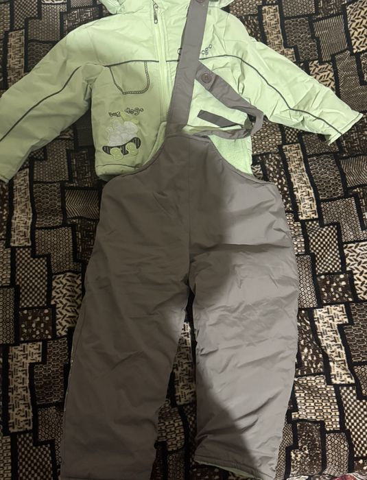 Зимний детский комбинезон