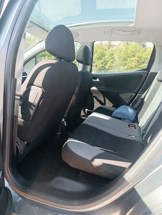 Peugeot 207 1.6B // 2009  //LPG //  Klima // Szklany dach // Zamiana /