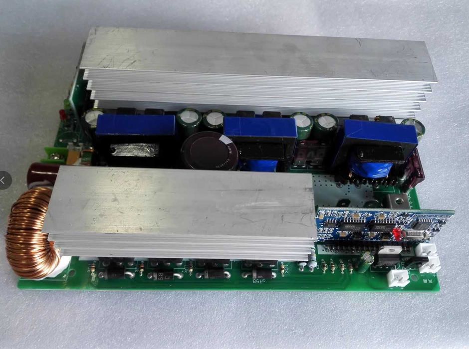 Інвертор 1000W (пік 1500W) чистий синус 24V/220V