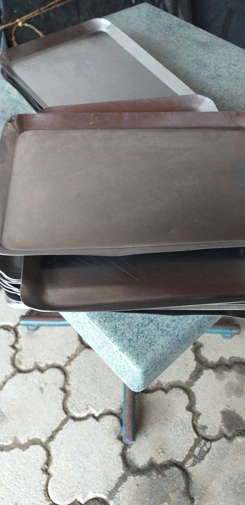 Vendo bandejas inox para restauração
