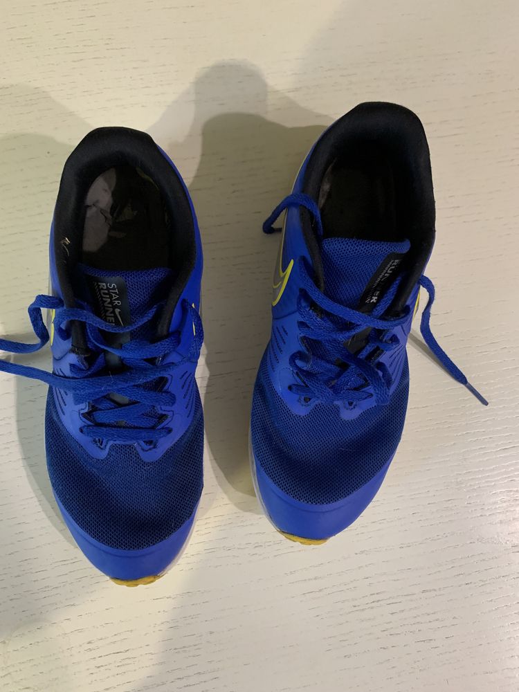 Nike star runner