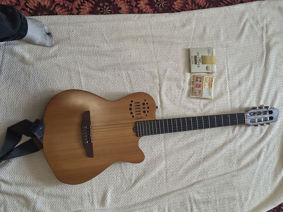 Продам гітару Godin