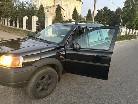 Автомобіль Land Rover Freelander 1998 року