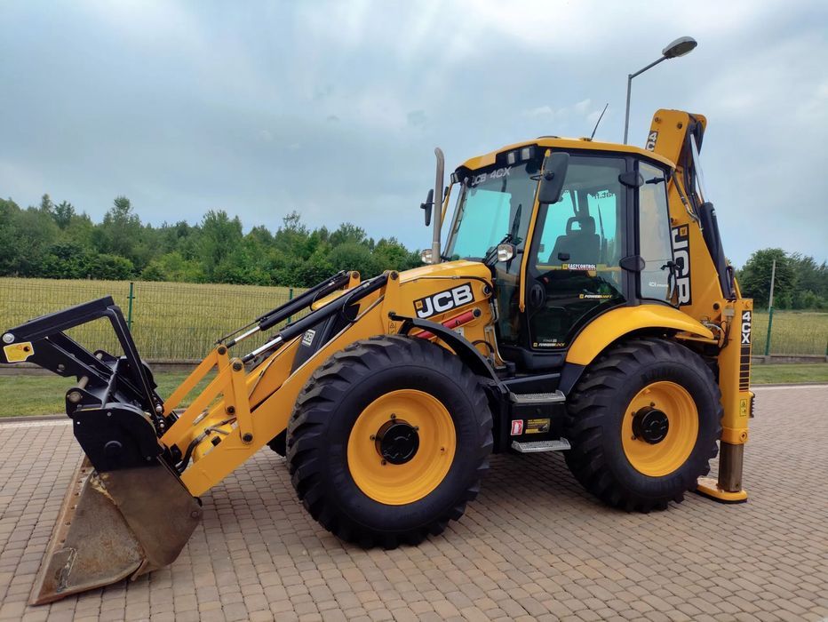 JCB 4CX PRO / NOWY MODEL / TORQUELOCK / POWERRSHIFT / KOPARKO-ŁADOWARKA  nowe opony , sprowadzona , 3 , stan super , cx