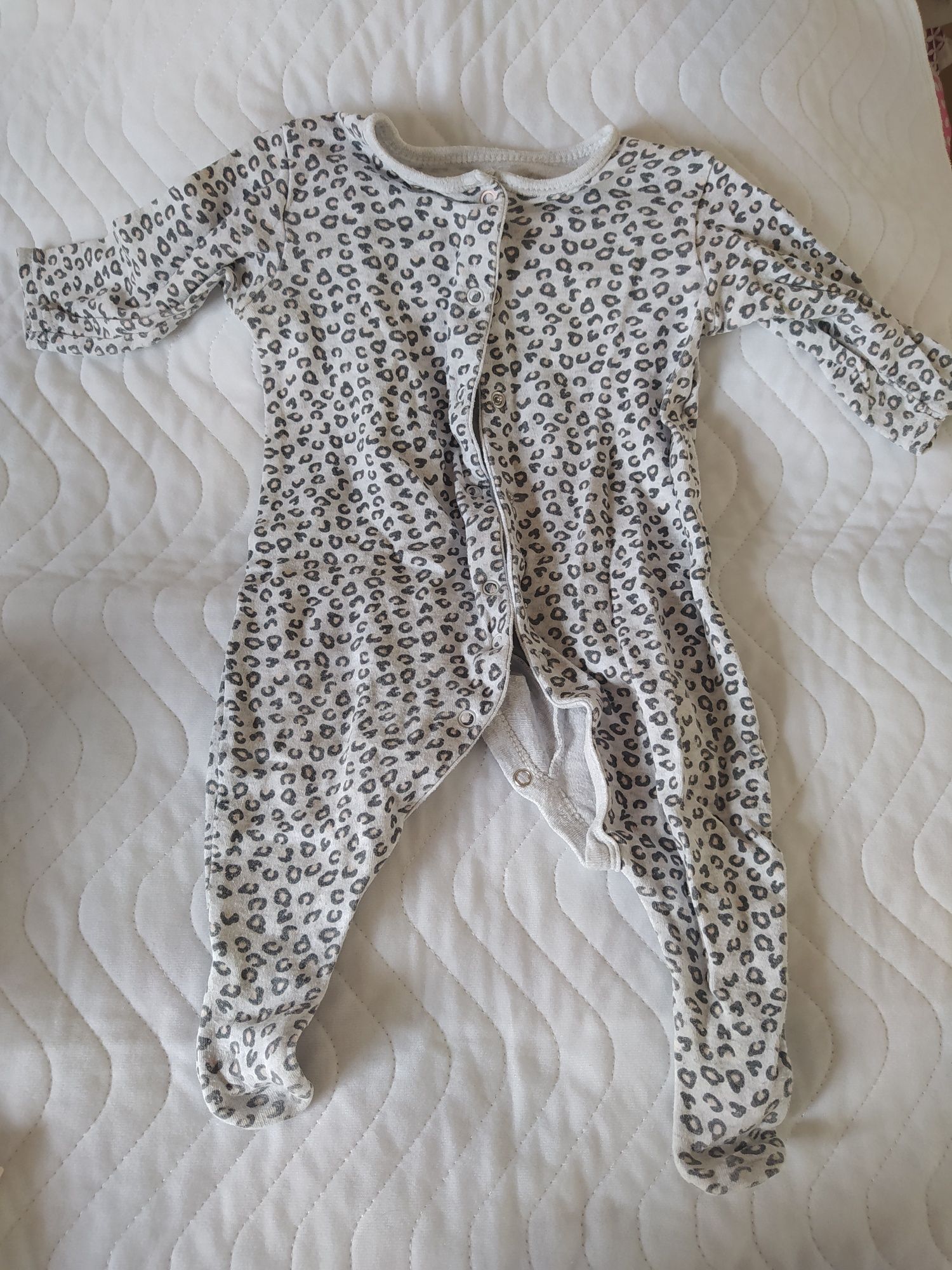 Vendo babygrow individualmente 3-6-9 meses