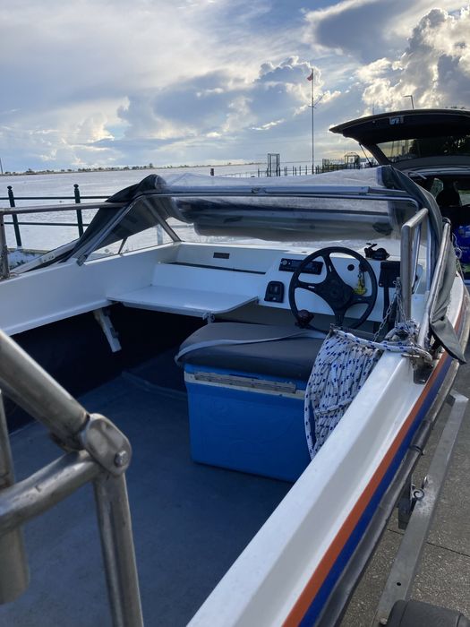 Barco Argus em muito boas condições