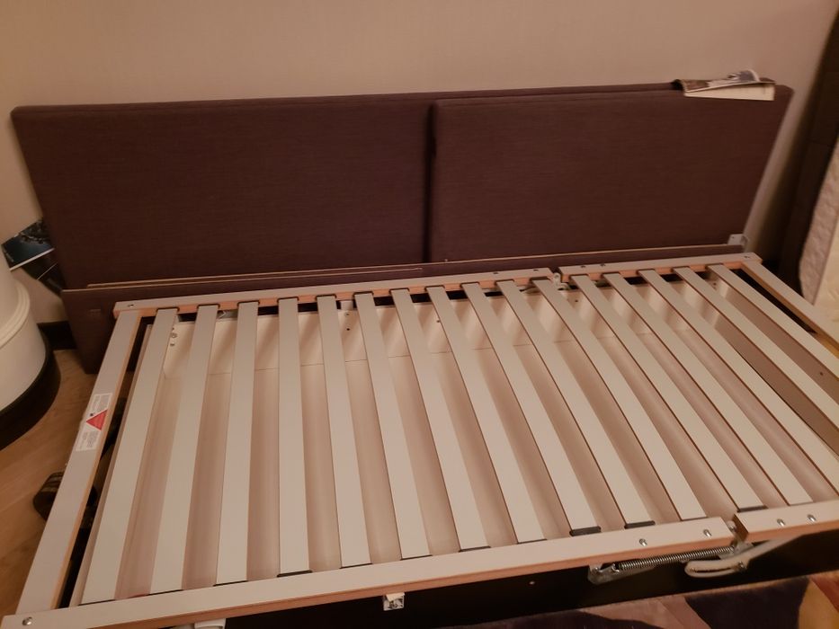 Продам ліжко з матрасом