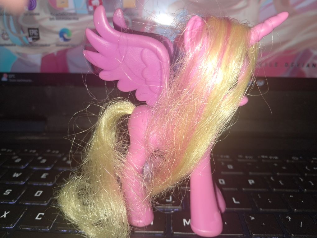 Mlp cadence brushable