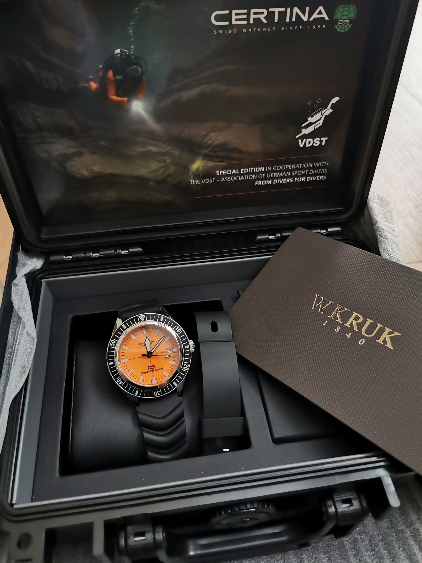 Zegarek Certina PH500M w wersji Orange. Nowy z W. Kruk