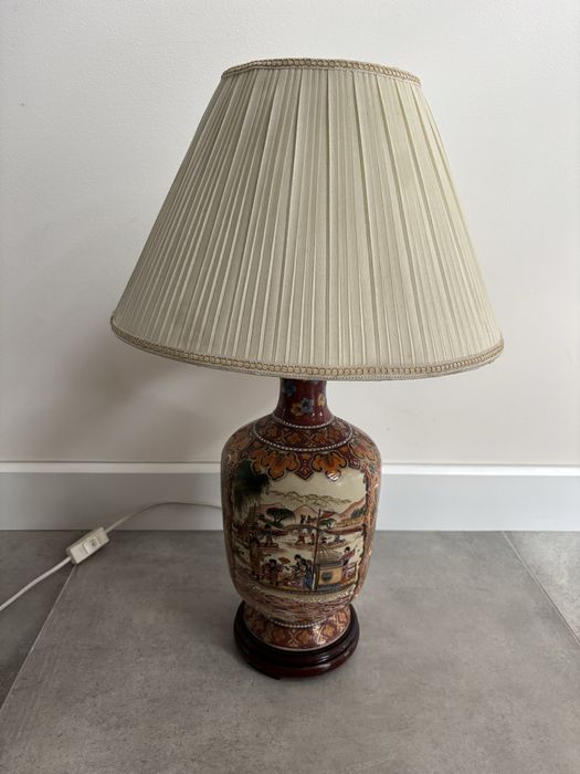 Lampka ceramiczna porcelanowa z ręcznie malowanym chińskim wzorem