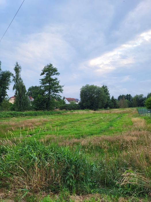 sprzedam działkę budowlaną