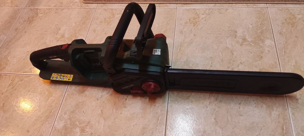 Motoserra  Parkside a Bateria 40v