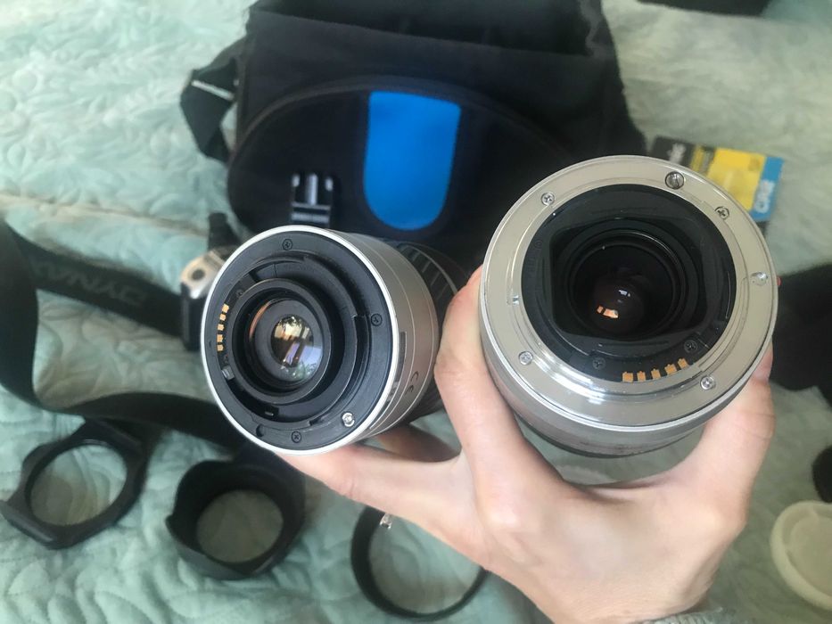 Minolta Dynax 505 si zestaw obiektywy: AF 28-80 i AF 75-300 torba