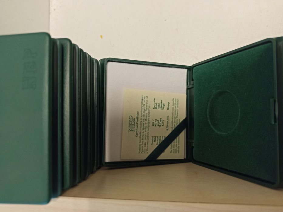 Pudełka NBP  z certyfikatami do monet 100 zł. 3 sztuki