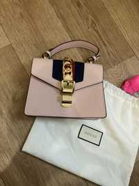 Сумка Gucci Sylvie mini