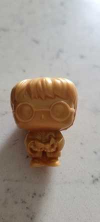 Figurka Kinder Joy złoty Harry Potter