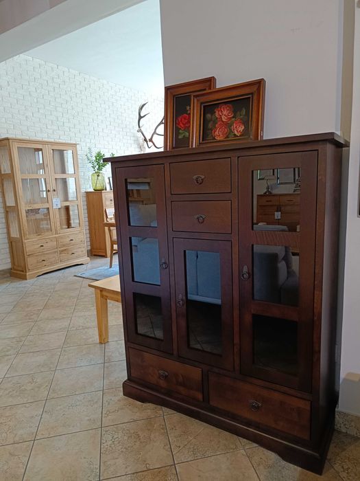 Witryna szeroka Lola