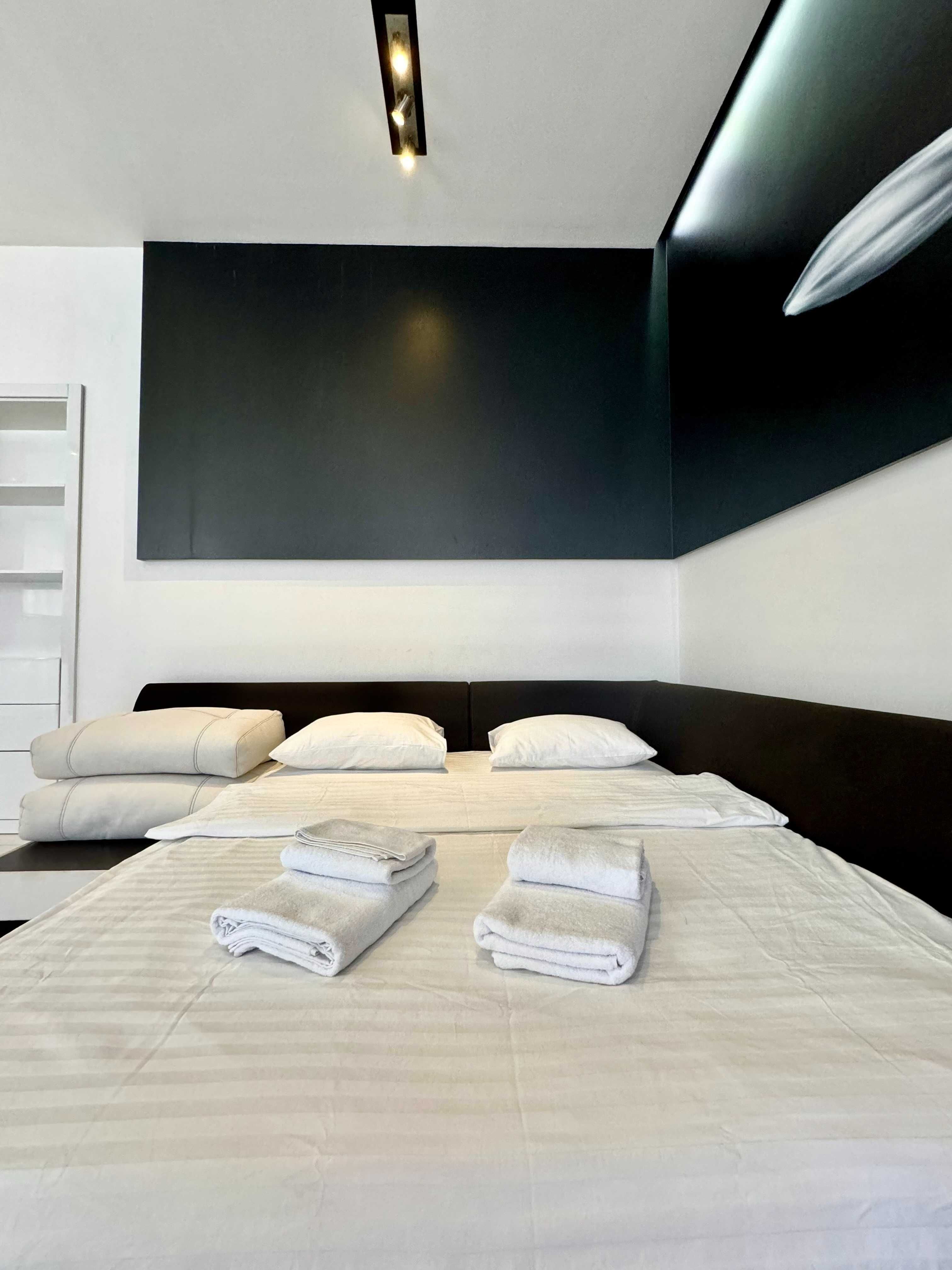 ApartPoltava Стильна студія з РОЗКІШНОЮ ванною в самому ЦЕНТРІ міста
