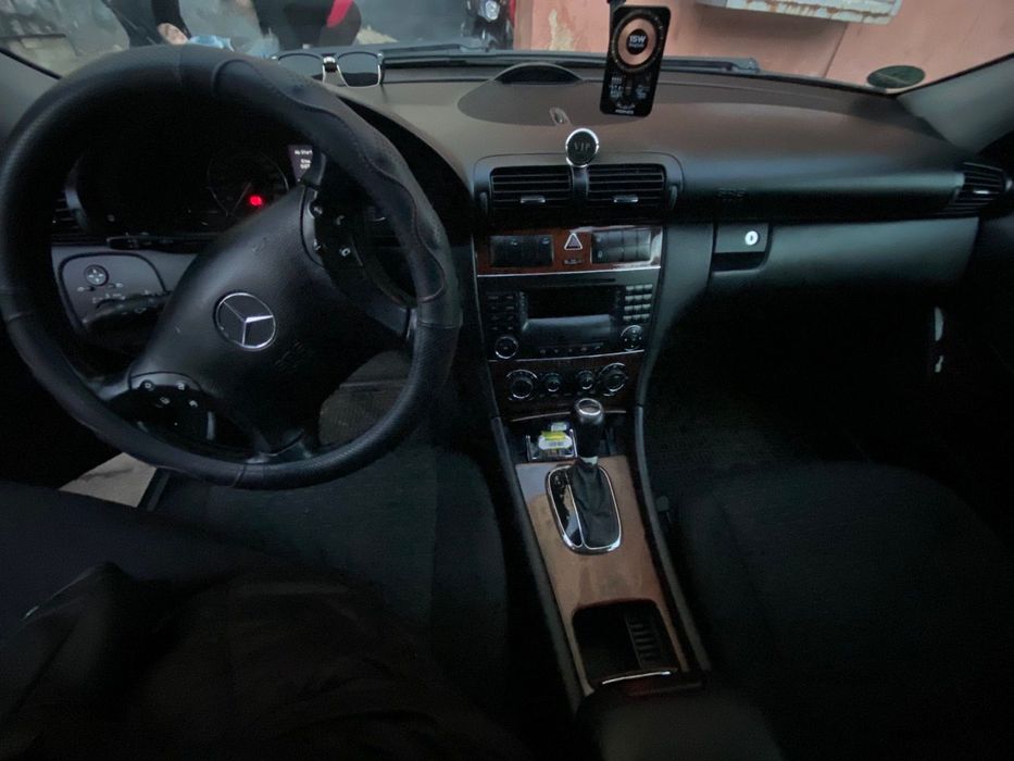 Мерседес. С-200 компресор