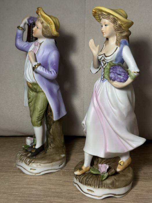Порцелянові статуетки