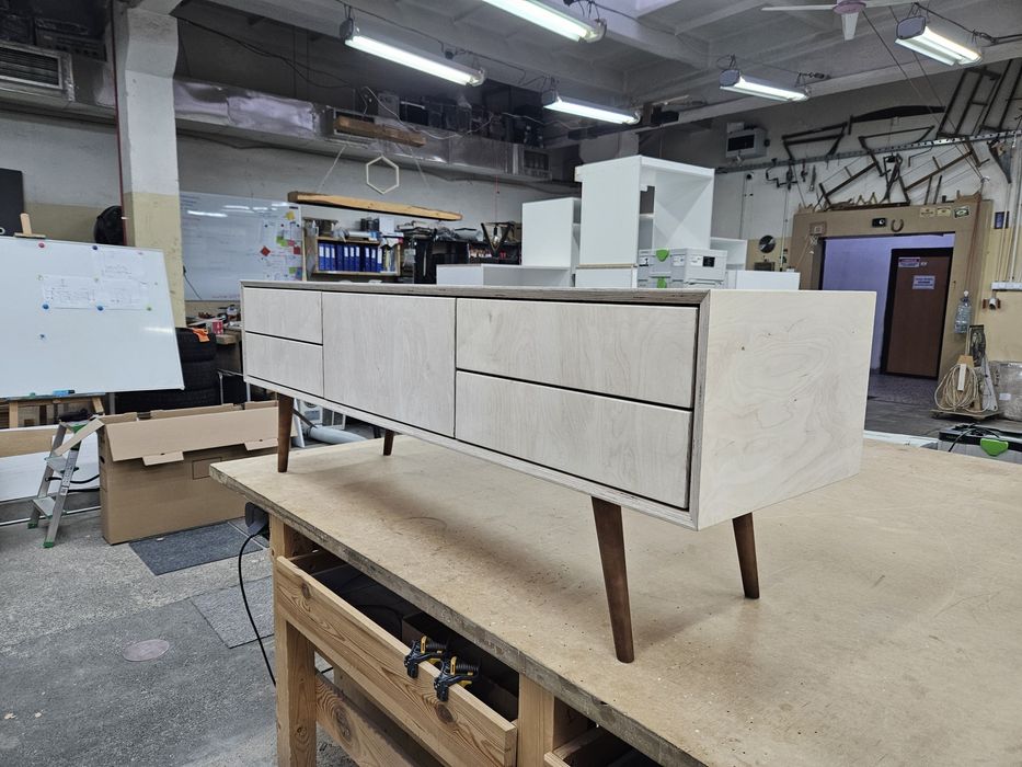 Szafka RTV „Mid Century Praga” – autorski handmade, styl lat 60