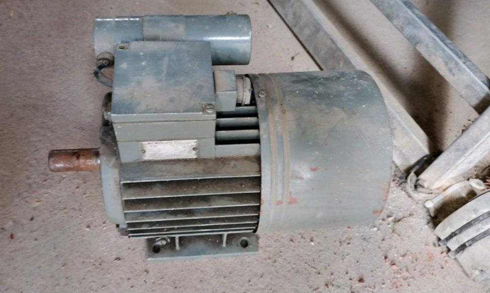 Piła stołowa 1,1 KW / 220 V