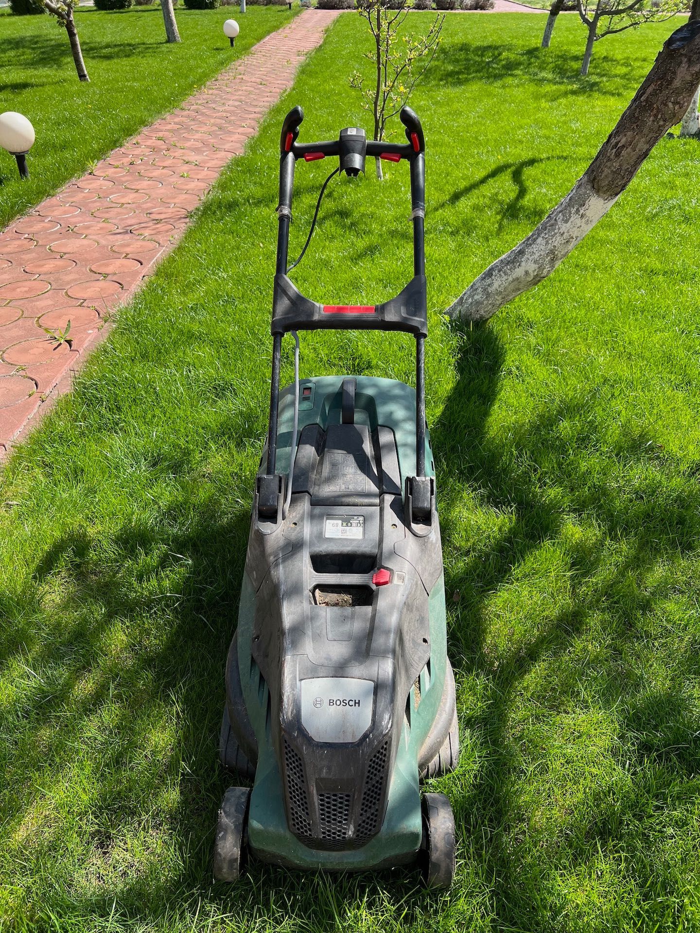 Газонокосарка BOSCH Advanced Rotak 760