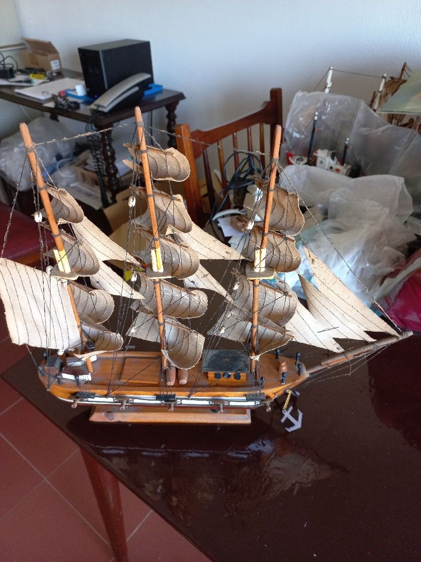 Embarcação antiga. Decoração - maquete Fragata